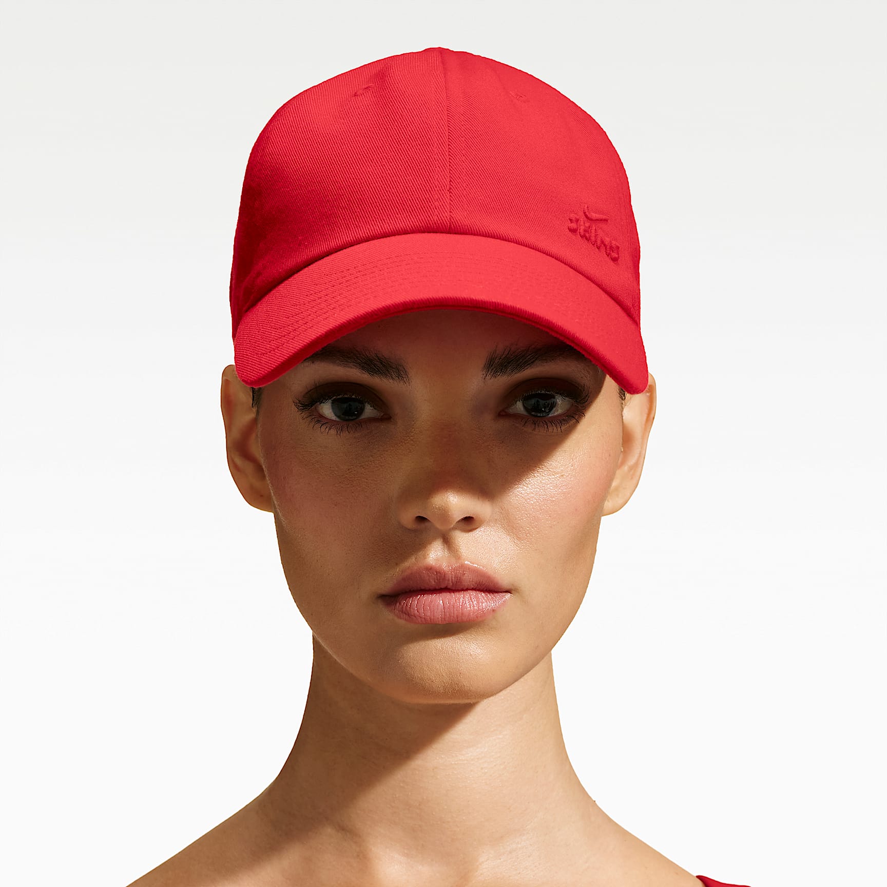 NikeSKIMS ウィメンズ キャップ ブラウン NikeSKIMS Women's Cap. Nike.com